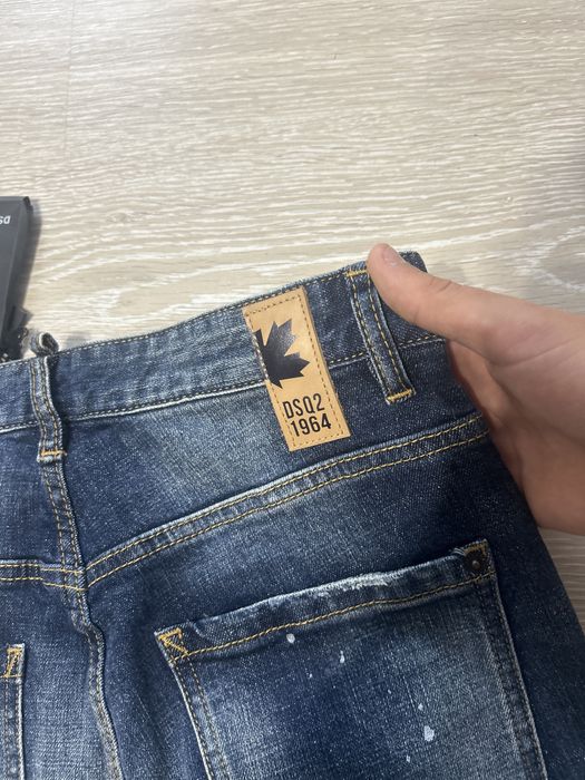 Мъжки дънки на DSQUARED2