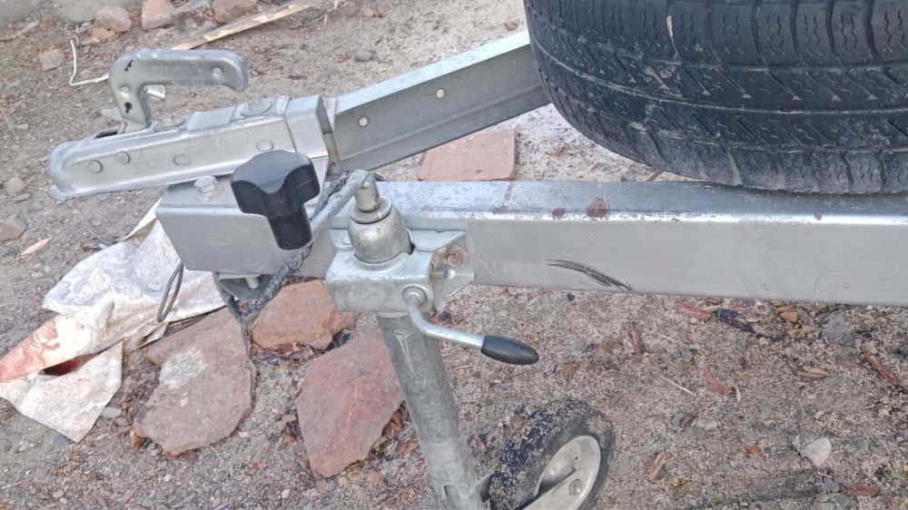 Продам прицеп. Цена 360.000 торг.