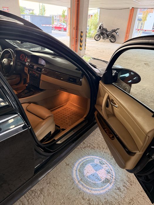BMW 330D/KEYLESS/M пакет/Навигация