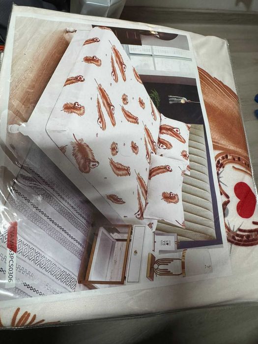 Huse de pat + 2 fete de perne - foarte calitative