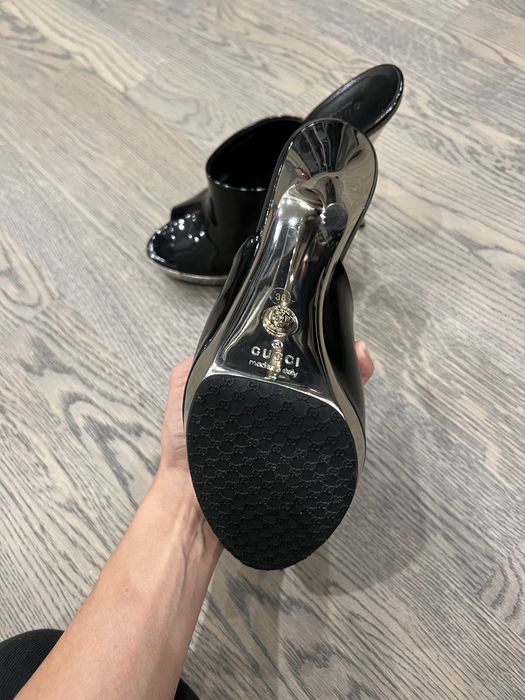 Босоножки  Gucci