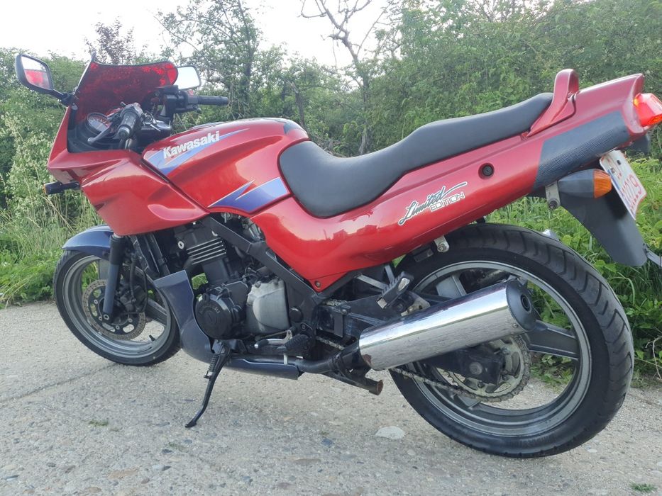 Moto Kawasaki Gpz 500 S