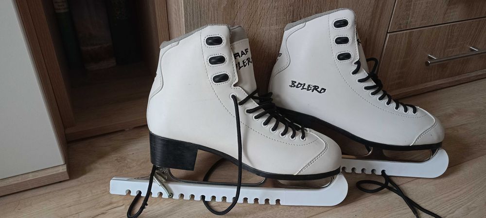 Зимни кънки за лед