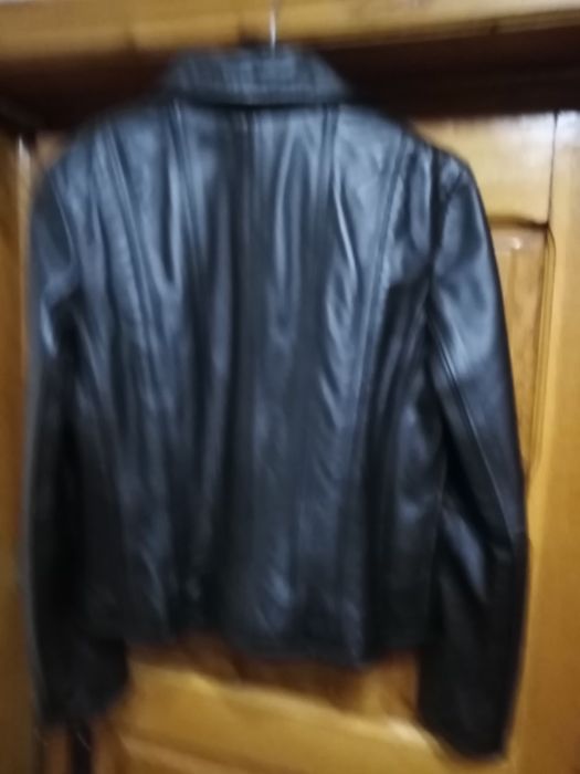 Haină de piele naturala scurtă damă.