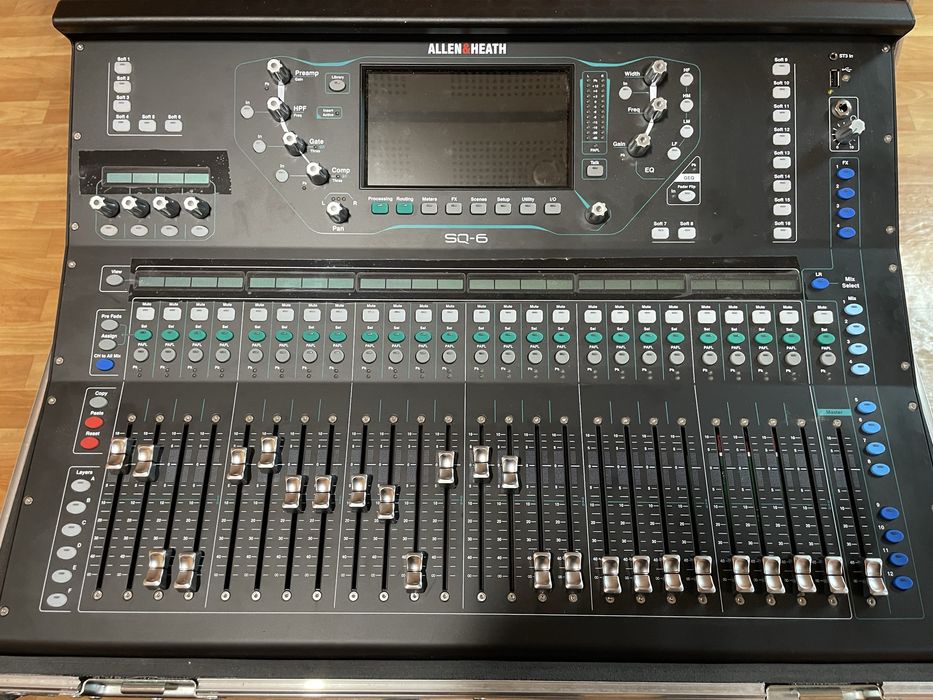 Озвучаване Allen&Heath SQ 6, Rcf Sub 8003