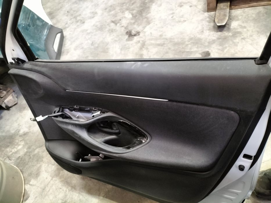 Предна дясна врата Toyota Yaris Cross / Тойота Ярис Крос 2024г.