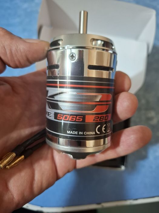 Электромотор Turnigy Aerodrive SK3,новый