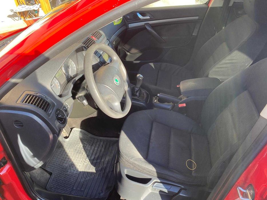 Skoda Octavia 2  1.6Fsi