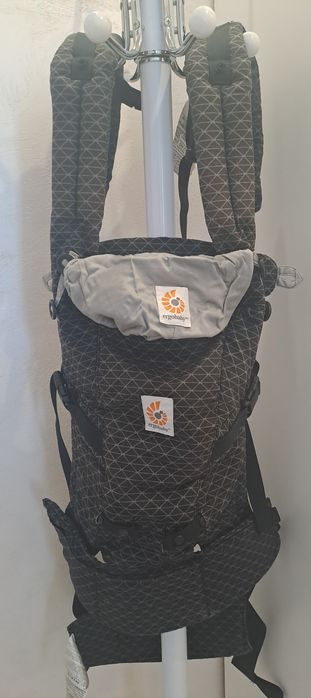 Раница на ergobaby
