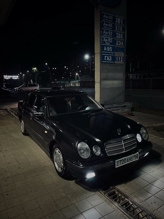 Mercedes-Benz w210 E200