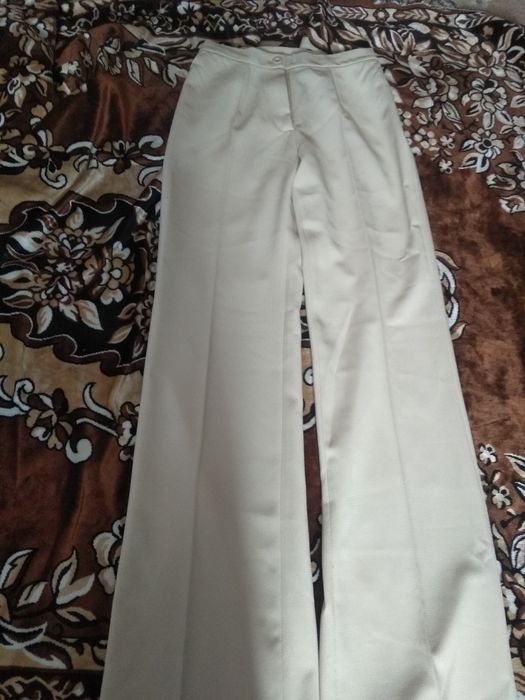 Брюки женские...