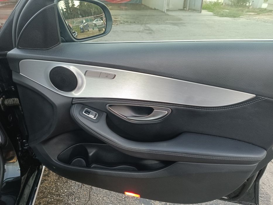 Vând  Mercedes Benz C200d