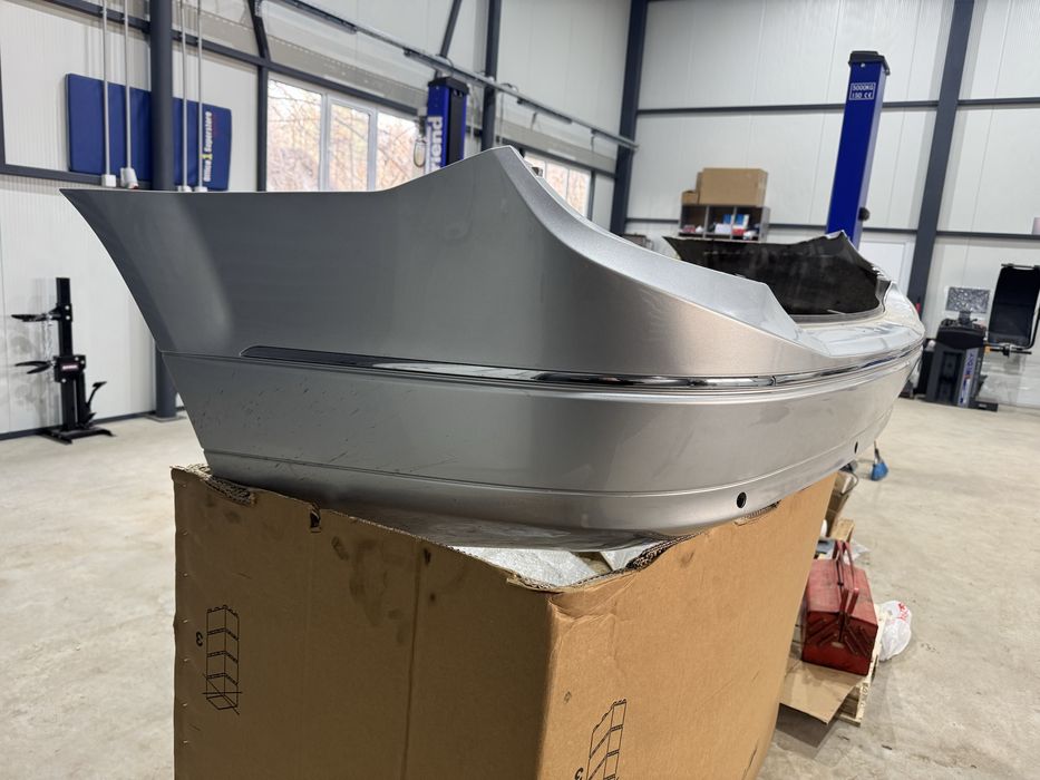 Задна броня mercedes w204 комби