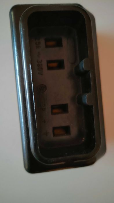 Продавам различни уреди и инструменти - използвани и нови