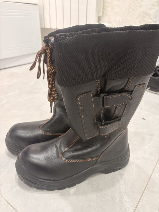 Зимние сапоги длинные