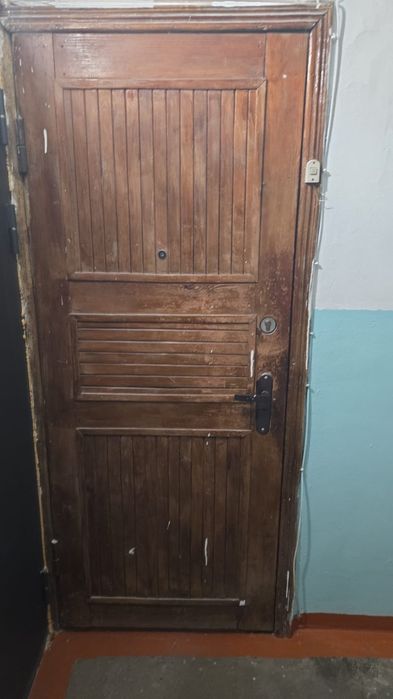 Продам дверь бу!