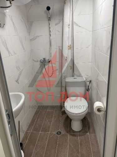 Дава се под наем Едностаен апартамент в Варна, Бриз - 25 кв.м за 357 € - Снимка #4