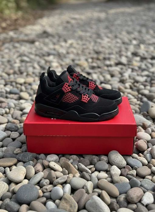 Jordan 4 Retro Red Thunder