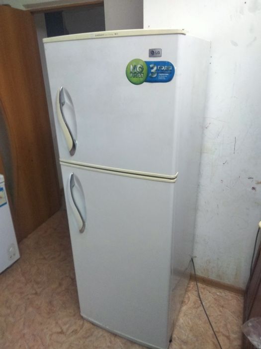 Продам холодильник