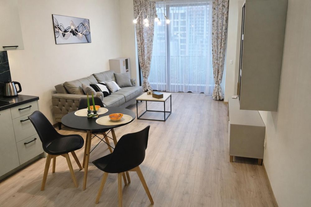 Дава се под наем Двустаен апартамент в София, Кръстова вада - 66 кв.м за 797.64 € - Снимка #1