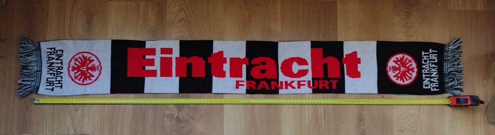 Bayern Munchen , Eintracht Frankfurt , Stuttgart - шал