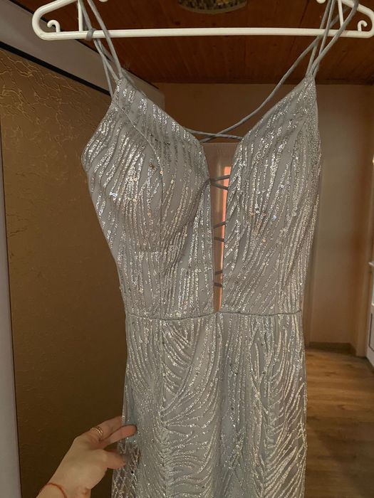 Рокля в сребристо
