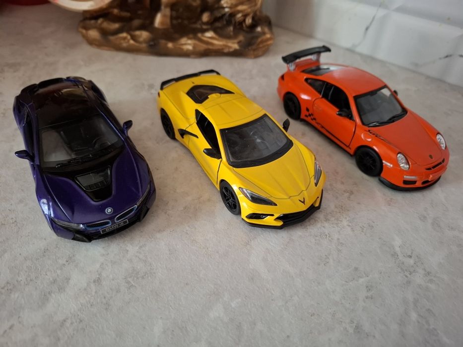 Коллекционные машинки, масштаб 1:36