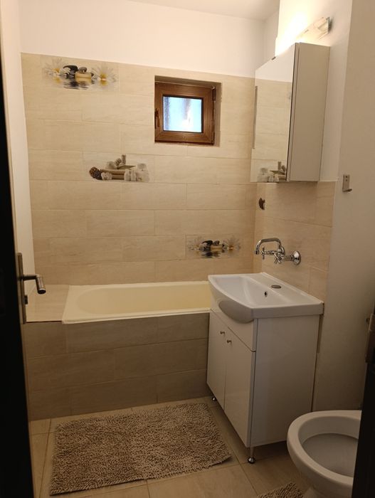 Proprietar,închiriez apartament 2 camere
