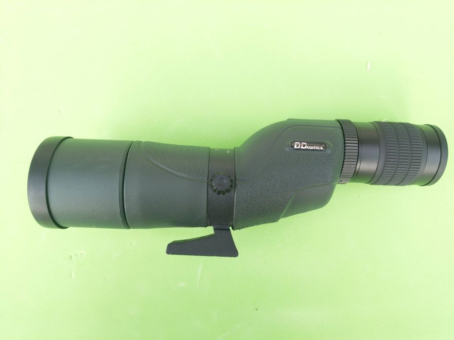 Zgarda Garmin Astro 320 + 2 buc  colar T 5  si alte articole de vanatoare+ articole pentru vanatoare.