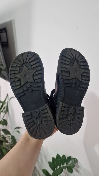 Школьные туфли для девочек