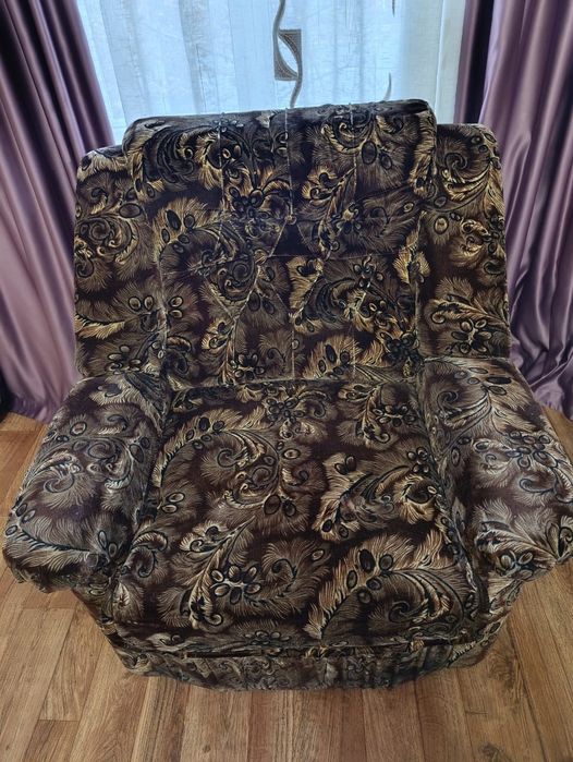 Продам кресло ..