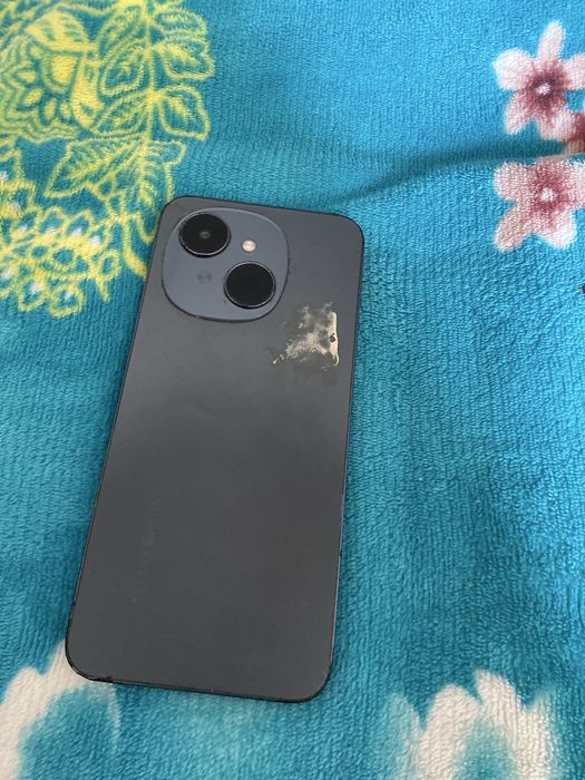 модель Tecno Spark Go 1