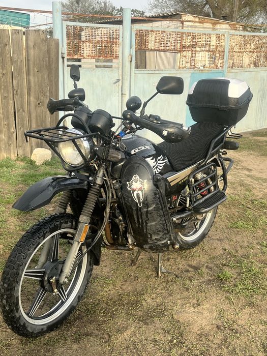 Продам мотоцикл Suzuki GSX200
