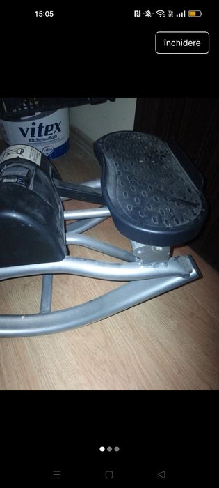 Vând stepper cu afisaj