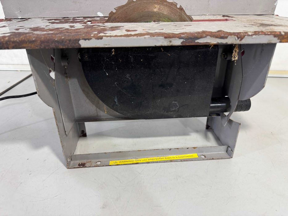 Циркуляр за дърво - PRO 800 W / 200мм