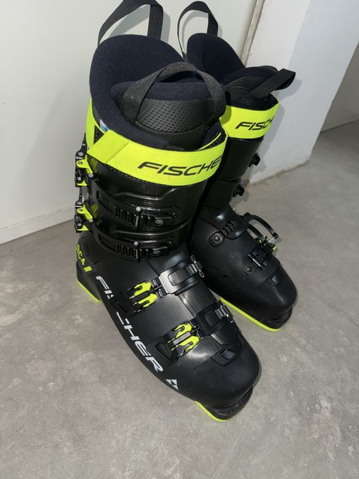 Clapari noi 44 Fisher RC4 FUN 100