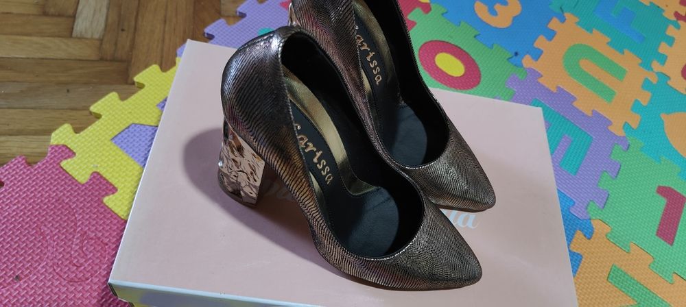 Pantofi de piele naturala mărime 34