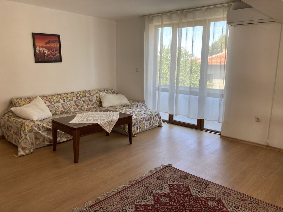 Дава се под наем Къща в с. Звездица, Област Варна - 270 кв.м за 900 € - Снимка #2