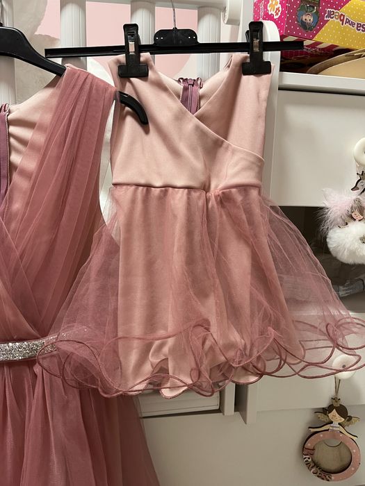 Еднакво рокли мама и бебе