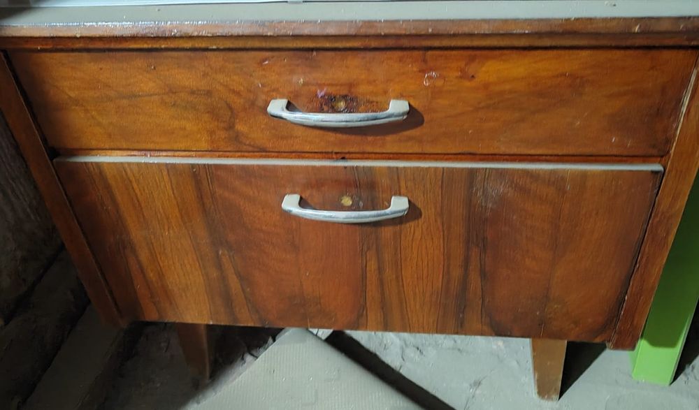 Тумбочки Румыния. Дерево.