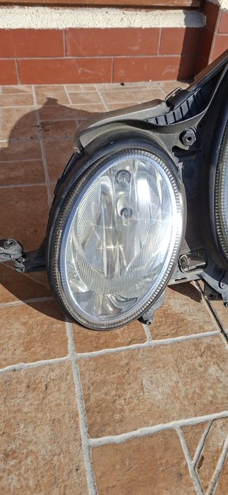 W211 фарове ксенонови не оборудвани