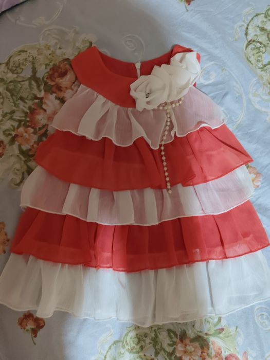 Продам, платья на девочку