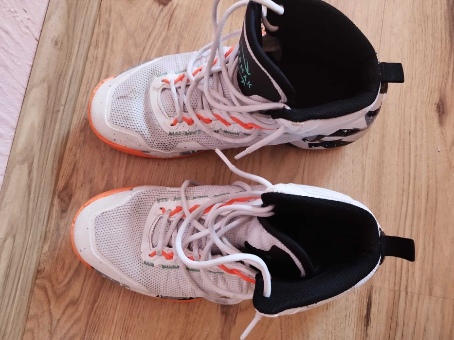 Баскетболни маратонки Tarmak