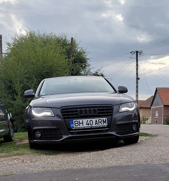 Audi 1.8 benzina A4 B8 Xenox Led fara defecte Berlina sedan . Sunt plecat în concediu ma întorc  29 Luni . .
