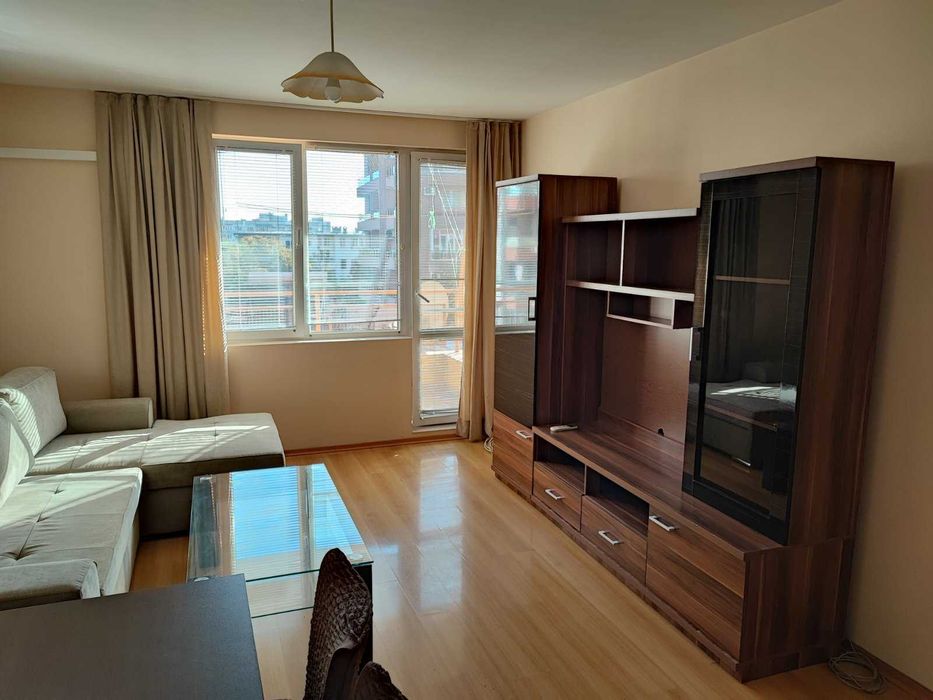 Дава се под наем Двустаен апартамент в Варна, Левски - 78 кв.м за 408 € - Снимка #1