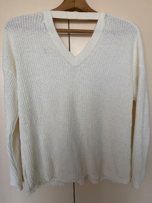 Дамски пуловер бял