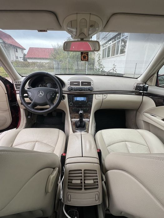 MERCEDES-BENZ E-Class 0 — imagine 5