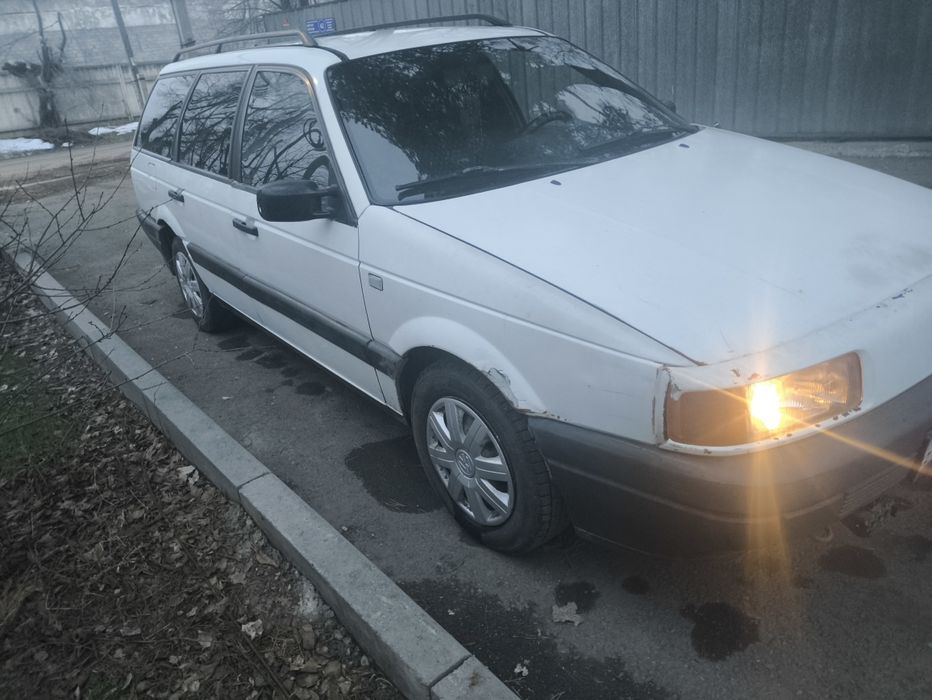 Продам пассат б3 1.8