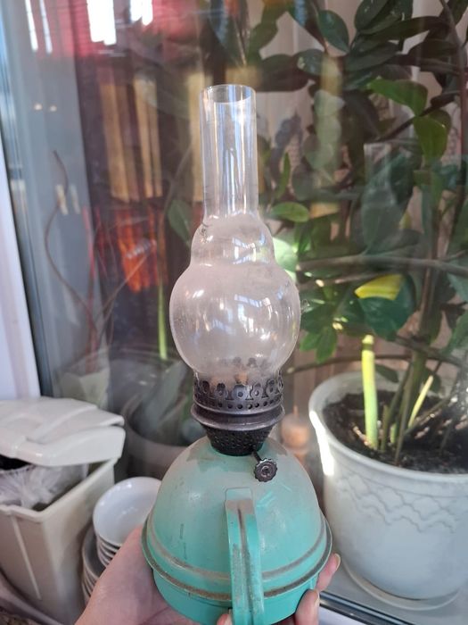 Лампа керосиновая