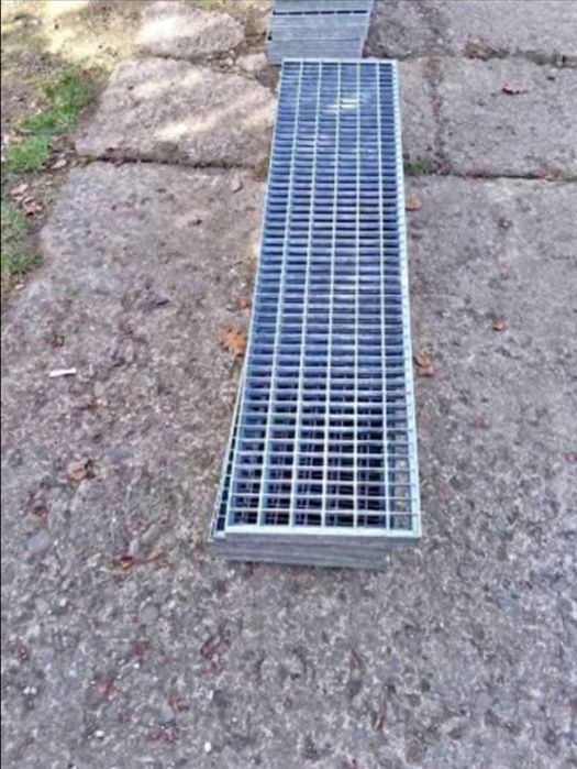 Grătare zincate la diferite dimensiuni